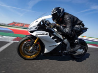 Aprilia RSV4 Factory