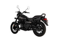 Bajaj Avenger 220 Street