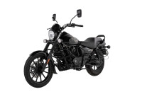 Bajaj Avenger 220 Street