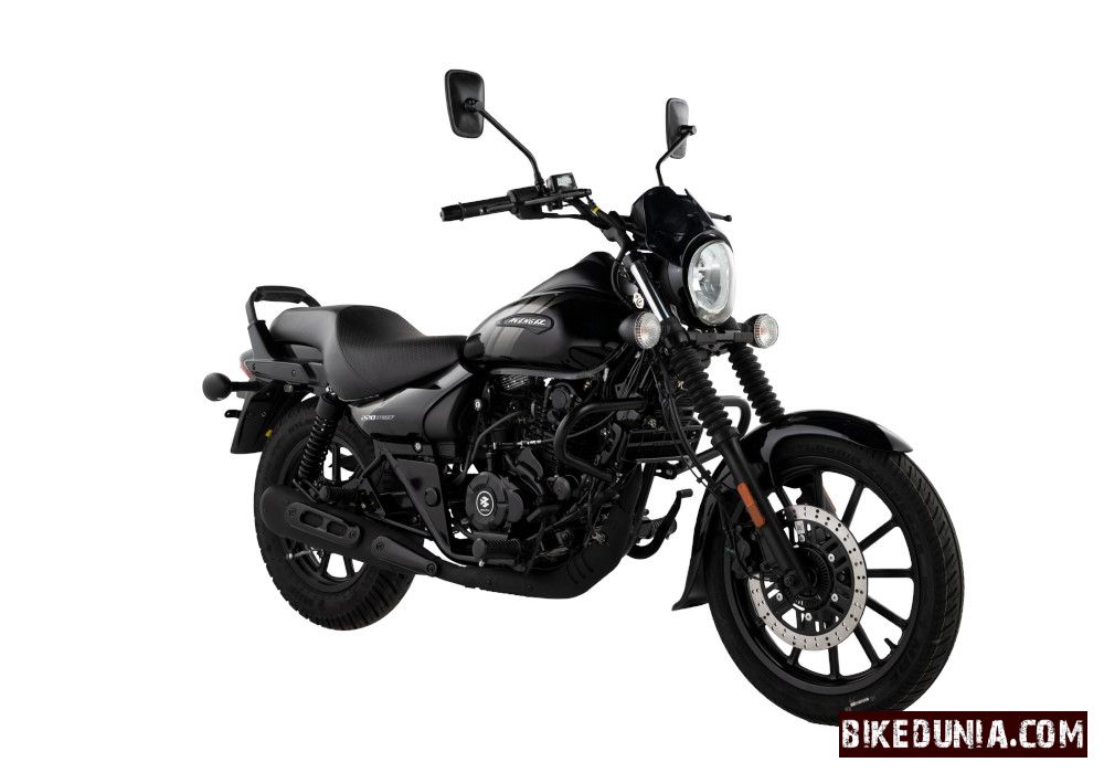 Bajaj Avenger 220 Street