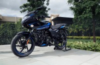 Bajaj Pulsar 220F