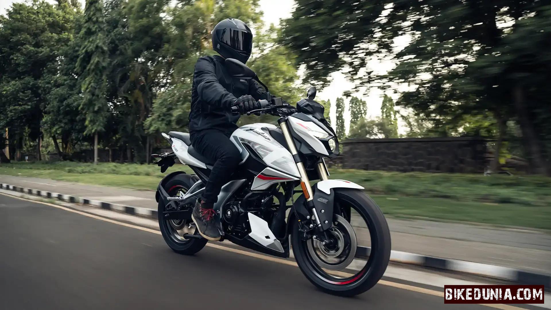 Bajaj Pulsar N160