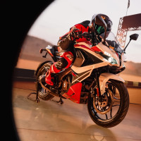 Bajaj Pulsar RS 200 2025