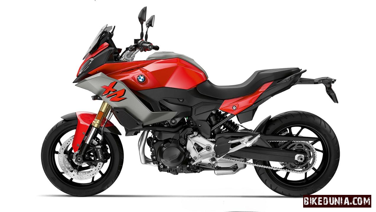 BMW F 900 XR - Racing red