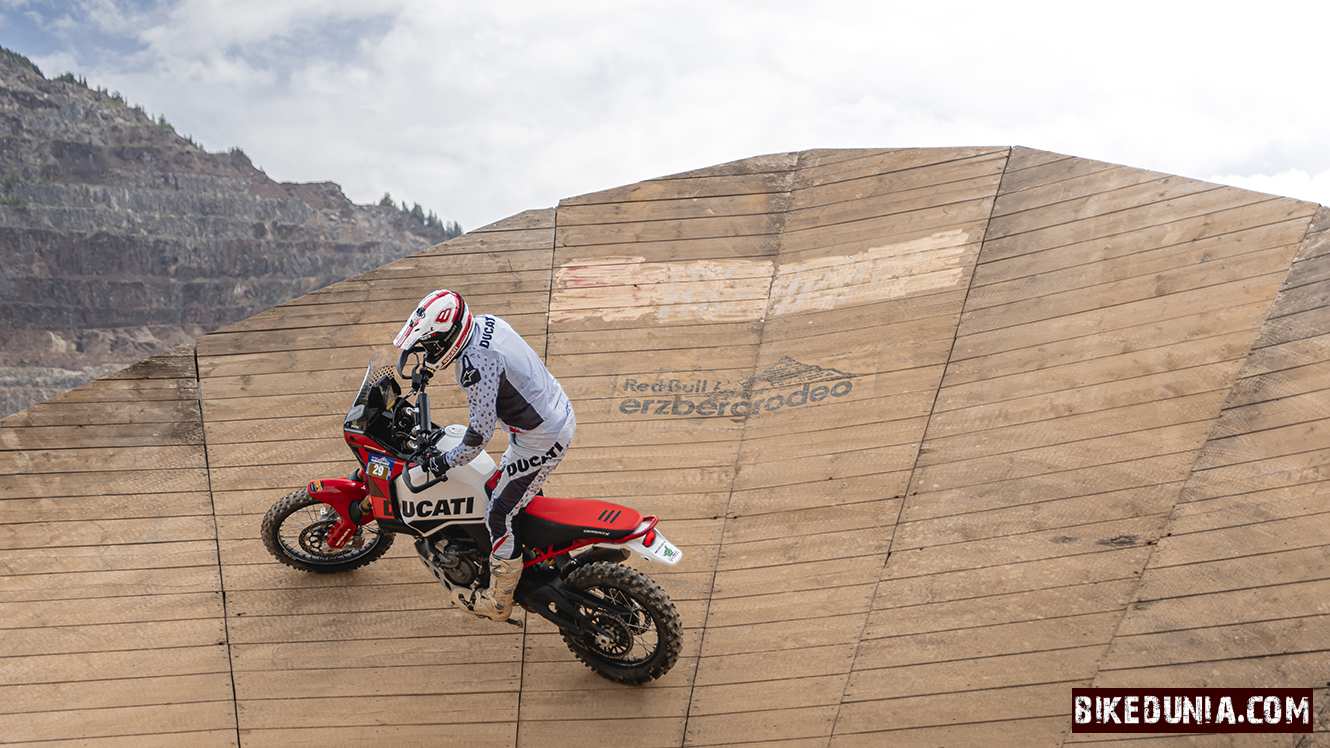 Ducati DesertX Rally