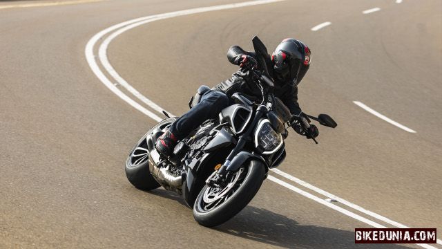 Ducati Diavel V4