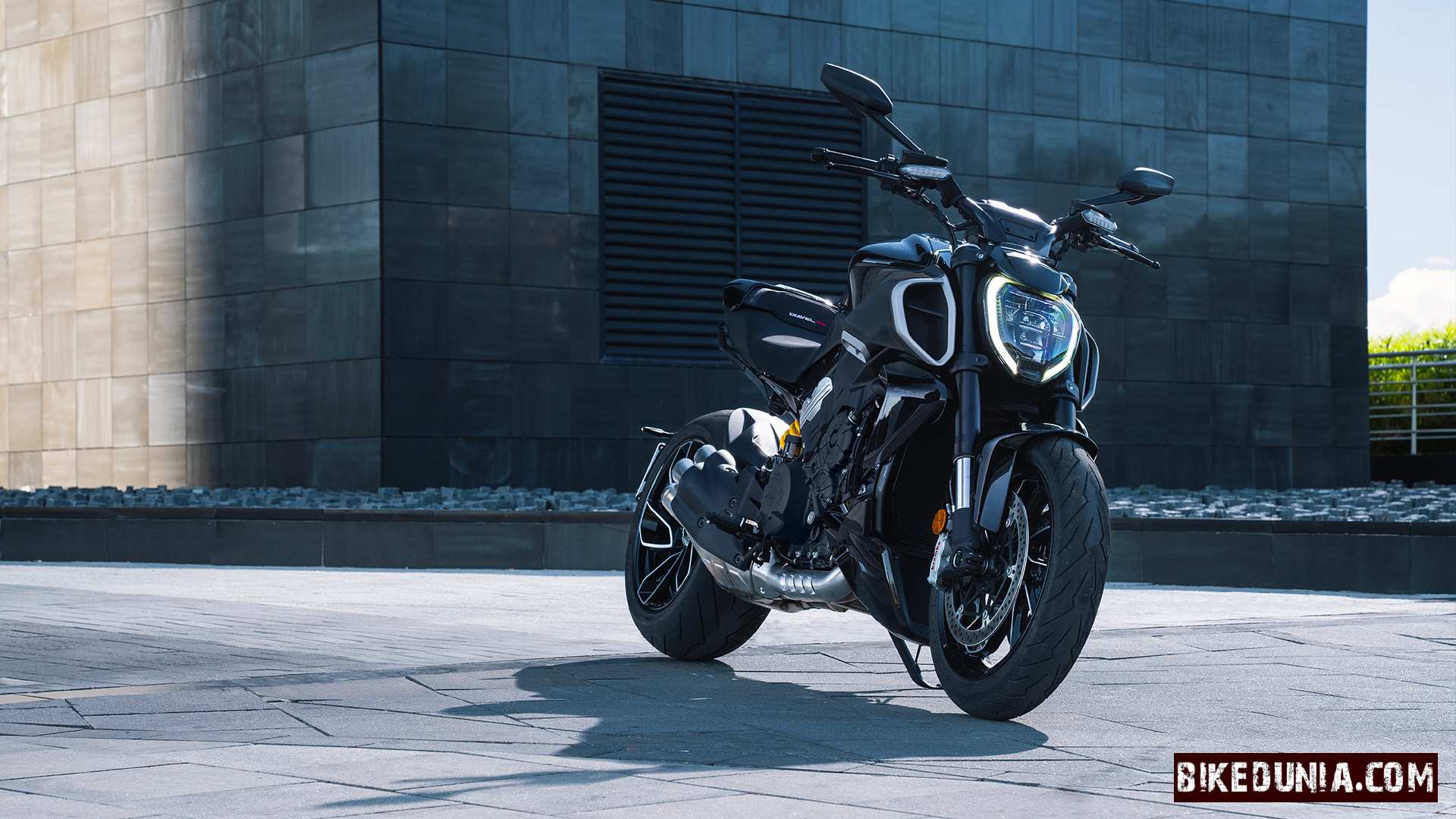 Ducati Diavel V4