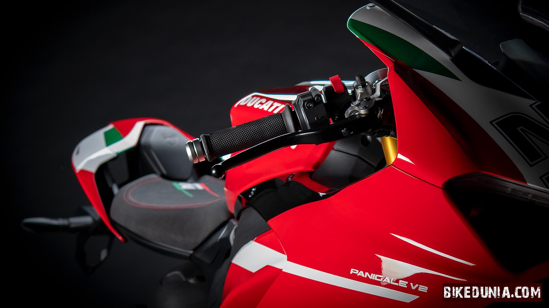 Ducati Panigale V2 Bayliss 1st Championship 20th Anniversary Edition