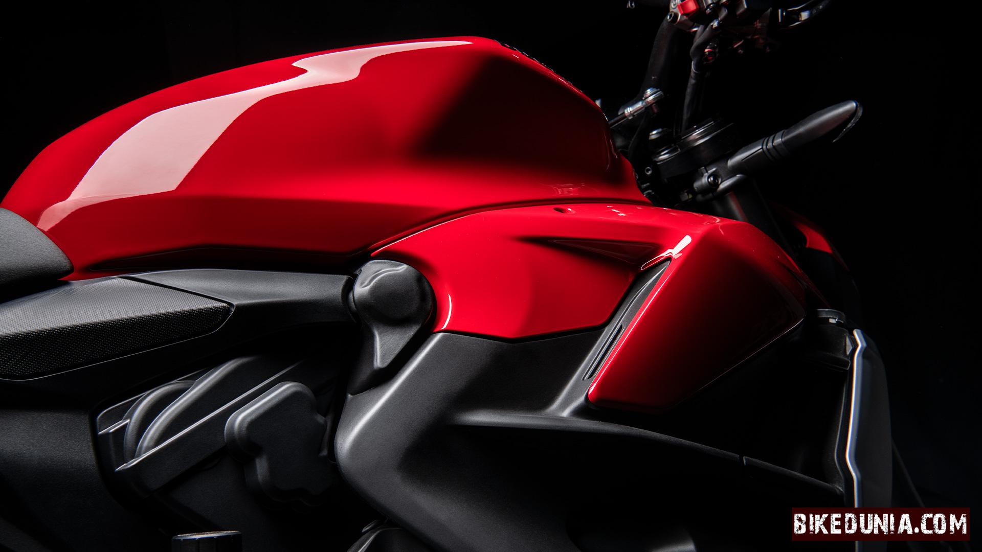 Ducati Streetfighter V2