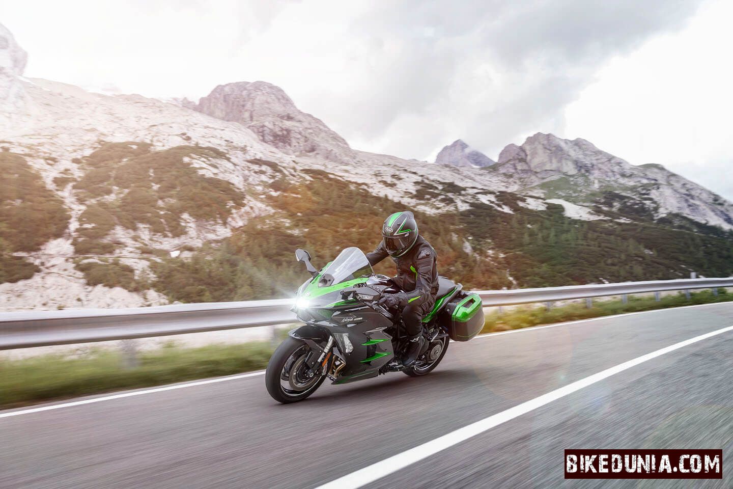 Kawasaki Ninja H2 SX SE 2024